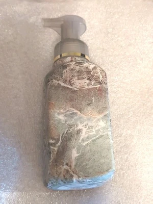 Dispensador de jabón de manos espumoso suave gris Bath & Body Works TERRACOTTA   Foto 1 de 4