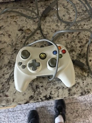 Joytech Neo White Wired Controller For Xbox 360 And PC - Image 1 of 4