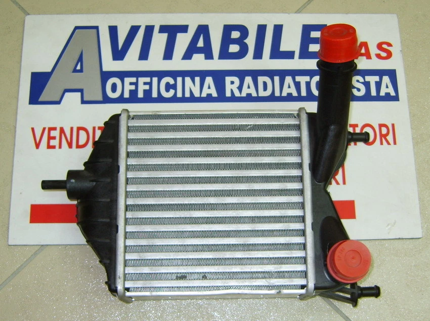Intercooler Lancia Ypsilon 1.3 JTD Dal 2004 -> NUOVO - Immagine 1 di 1