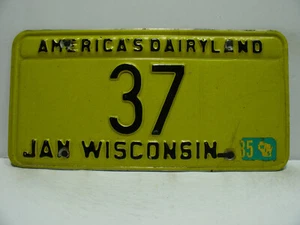 1980 (85) Wisconsin License Plate 37 America's Dairyland Vintage 1071 - Picture 1 of 2