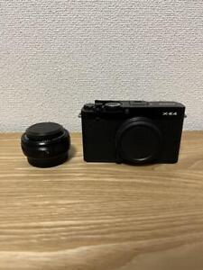 Cuerpo principal de cámara digital sin espejo Fujifilm X-E4 con lente xf 27 mm f/2,8 R WR