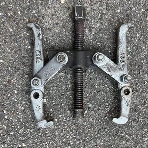 S45C 2-Jaw Gear Puller – Removal Tool for Gears Pulleys Flywheels 4" - Bild 1 von 3