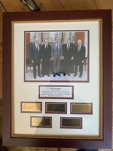 Five Presidents Photo With Each Signitiure 20” X  16”  Excellent Condition - Picture 1 of 9