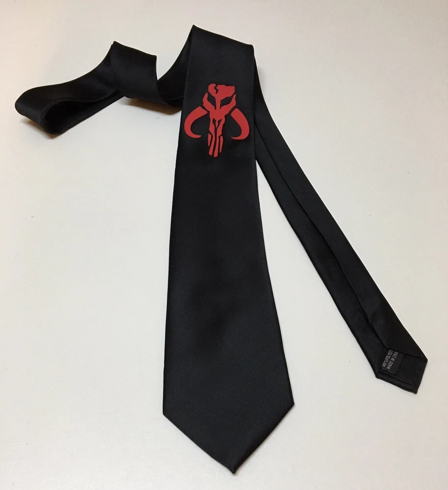 Corbata Calavera Roja, Corbata Estrella, Nueva, Genial Foto 1 de 4