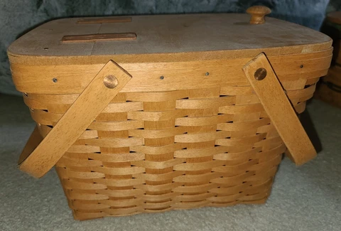 Longaberger 1994 Gourmet Picnic basket and protector Cover