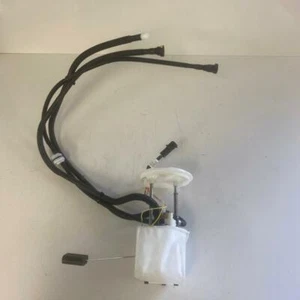 Jaguar XJ 4.2 Litre Supercharged Fuel Pump And Sender Unit RH C2C26898 - Picture 1 of 3