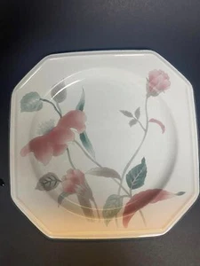 Mikasa Continental Silk Flowers F3003 Octagonal Salad Plate 8 inches - Picture 1 of 4