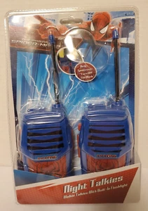 Walkie Talkies Marvel Spiderman 2 Sakar Night Talkies con linterna incorporada NUEVO - Imagen 1 de 6