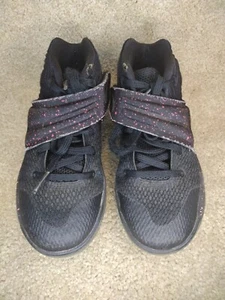 Nike Kyrie 2 Black Bright Crimson Red Speckle 827280-006 Children's Size 11c - Picture 1 of 12
