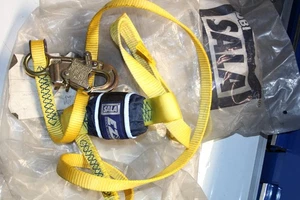 DBI-SALA EZ Stop WEB 6’ Shock Absorbing Lanyard NOS Metal Hook One Side 9502116 - Picture 1 of 6