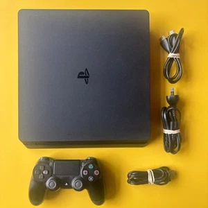PS4 - Console Slim - 1TB - Picture 1 of 4