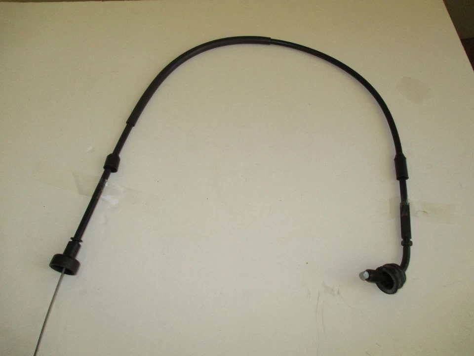 NOS YAMAHA PULL THROTTLE CABLE-PART 437-26311-02 -DT100-DT125-DT175 Foto 1 de 1