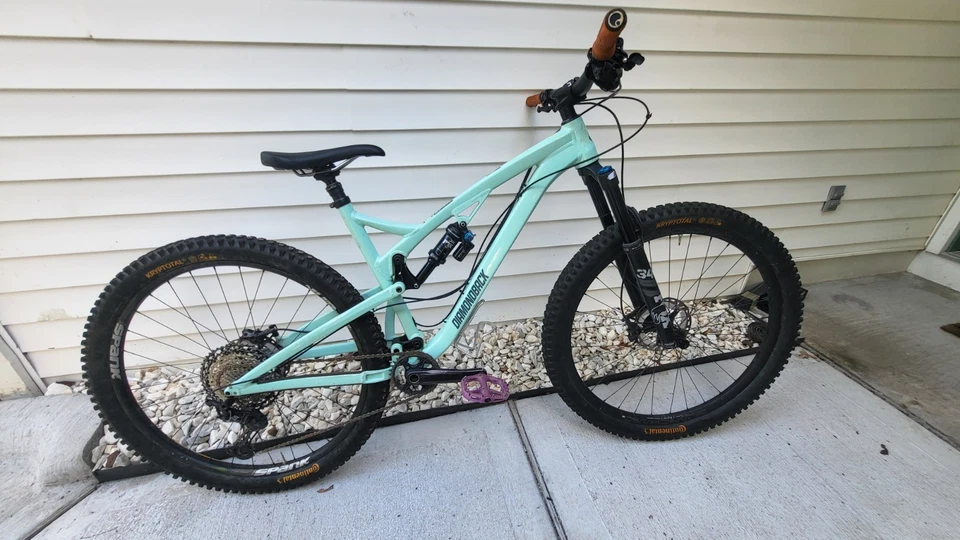 Diamondback Release 3, 29", suspensión completa, bicicleta de trail, 140 - 130 mm, grande Foto 1 de 4