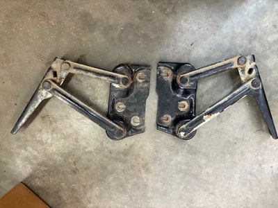 Juego de bisagras capó Ford Maverick Mercury Comet FOMOCO 1970 1971 72 73 1975 76 1977 Foto 1 de 3