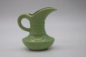 Vintage McCoy Ewer / Vase grün Seladon 5" hoch - Mid Century Modern - Bild 1 von 10