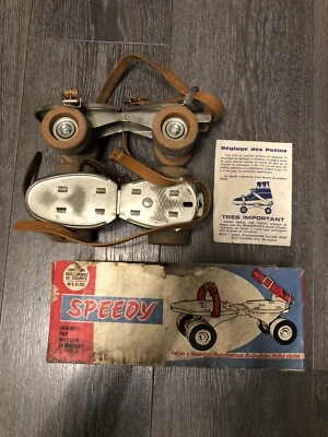 ancienne paire de patin a roulette speedy Avec Sa Boîte Et Notice - Photo 1/4