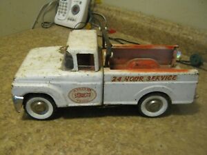 60s Stucto WHITE Wrecker Needs Restoring Body and Chassis all There Needs Tow.