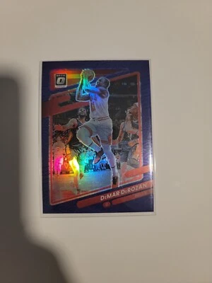 DEMAR DEROZAN 2021-22 PANINI DONRUSS OPTIC BLUE PHOTON PRIZM CHICAGO BULLS 🏀 - Image 1 of 2