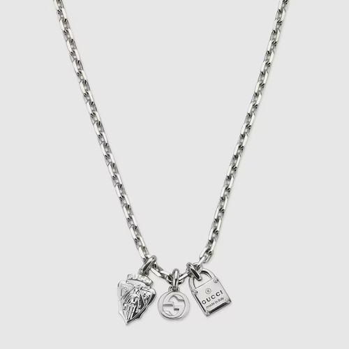 Collana con ciondolo 3 ciondoli catena marchio Gucci 796359 J8400 8106