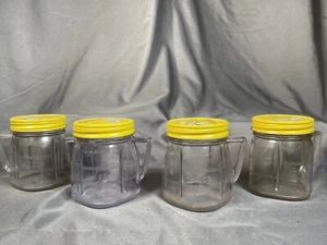 Vintage Oster Mini Blend Plastic Container Jars with Lid Blend and Store 4 oz - Picture 1 of 4