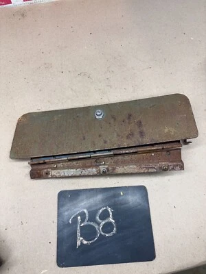 1966 1967 66 67 Buick Skylark GS "especial" guante almacenamiento mapa caja puerta con bisagra Foto 1 de 4