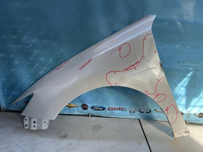 2013 2014 2015 2016 2017 2018 LEXUS ES350 ES300h guardabarros lado del conductor OEM usado Foto 1 de 4