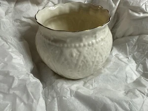 BELLEEK Collectors Society 2002 Lace Bowl Vase Gold Trim / NEW - Picture 1 of 12