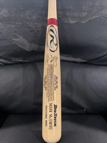 MARK MCGWIRE RAWLINGS COMMEMORATIVE BAT 50-50-50HR SEASONS #147/3500 Cover