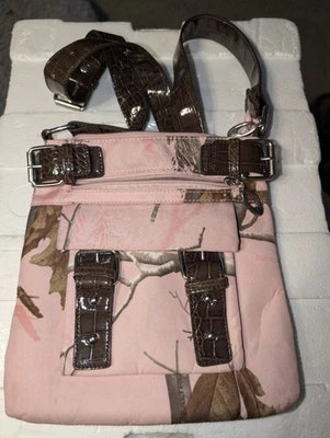 Bandolera oculta para mujer Mossy Oak rosa, negra y marrón camuflaje 10,5X10,5 en muy buen estado Foto 1 de 4