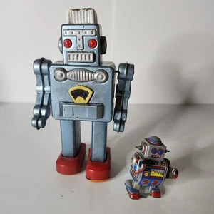 Lote de 2 robots de hojalata vintage leer descripción - Imagen 1 de 12