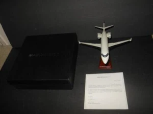NEW MARQUIS JET G-200 GULFSTREAM AIRCRAFT MODEL AWARD TO NETJET PILOTS SIGNED - Picture 1 of 10