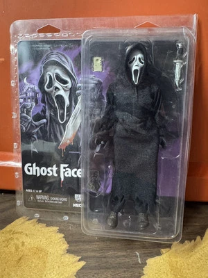 Cara de fantasma vestida Neca LEER Foto 1 de 4