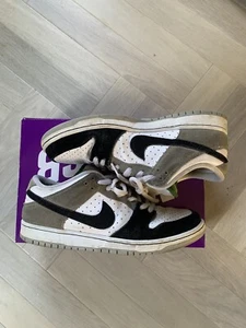 Nike Dunk Low SB Chlorophyll - Grey Black Green - Picture 1 of 7