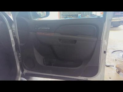 Used Front Right Door Interior Trim Panel fits: 2010 Chevrolet Silverado 1500 pi Foto 1 de 4