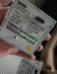 Panel de operador LENZE EMZ8201BB USADO 1 PIEZA EMZ8201-BB para inversor serie EVF8200 - Imagen 1 de 1