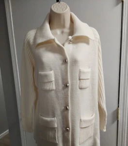 Montgomery Ward Women's Vintage Ivory Cardigan Sweater, Size M - Picture 1 of 12