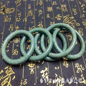 Brazalete de jade verde 100% natural 62-64 mm grado A 3388 - Imagen 1 de 8
