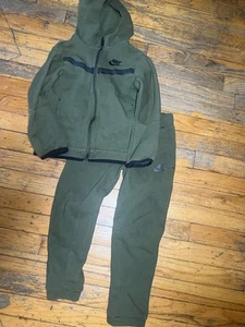 Nike Kids' Tech Fleece 6 Tracksuit - Picture 1 of 3