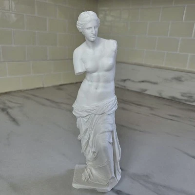 Venus de Milo Statue – 8.75" Greek Roman Mythology Goddess Aphrodite Sculpture - Image 1 of 4