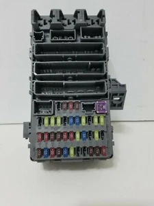 OEM New Honda Civic Fuse Box assembly Part number - 38200-SNA-C25 - Bild 1 von 7