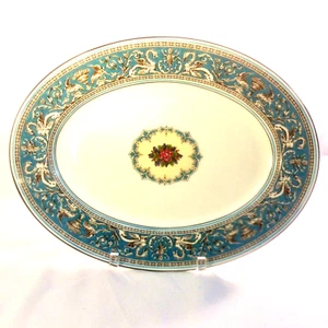 WEDGWOOD FLORENTINE OVAL TURQ GRIFFINS PLATTER 15" TURQ BONE CHINA ENGLAND XLNT - Picture 1 of 12