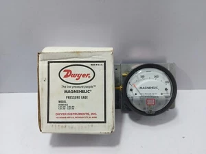 Dwyer MAGNEHELIC Pressure Gage 2000-300Pa C - Picture 1 of 8