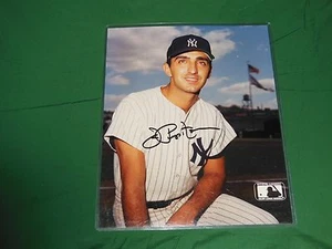  New York Yankees Joe Pepitone Signed 8x10  Photo Autographed  Pose 2 - Picture 1 of 1