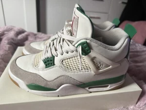 Air Jordan 4 x Nike SB Pine Green / 44,5 / 10.5 Gebraucht - Bild 1 von 12