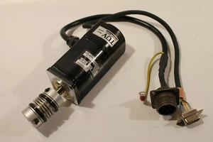 Servomotor Omron R88M-U10030VA-S1 - Imagen 1 de 2