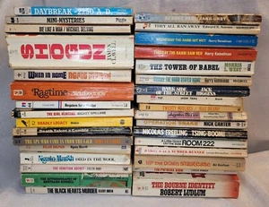 33 Vintage Crime Suspence Mystery Novels Books Agatha Christie Mickey Spillane - Picture 1 of 7