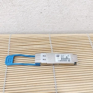 Cisco Finisar QSFP-40G-LR4-S 40GBASE-LR4 1310nm SMF LC V01 10-3115-01 10 km V01 - Bild 1 von 1