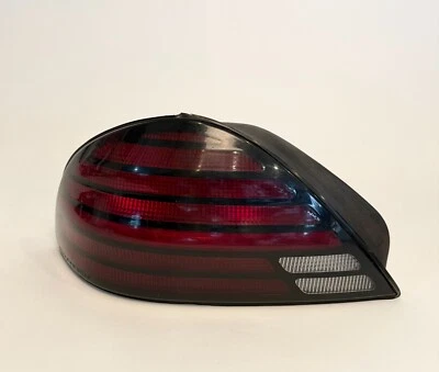 1999-2005 PONTIAC GRAND AM LEFT DRIVER SIDE TAIL LIGHT OEM - Image 1 of 4