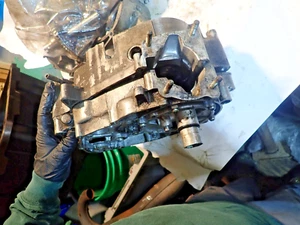 SUZUKI TC 100 1977 Left/Right Engine/Motor Cases Crankcases - Picture 1 of 12
