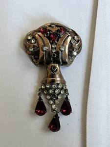 Antico grosso abito art deco clip rosso e strass trasparenti anni '30. 044 - Foto 1 di 3